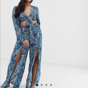 Split front beach pant in paisley print